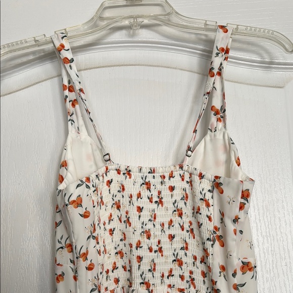 Floral White Maxi Dress - Picture 5 of 6